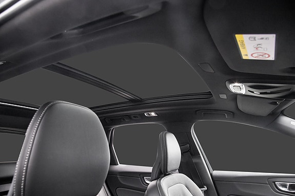 Volvo XC60 22 of 30