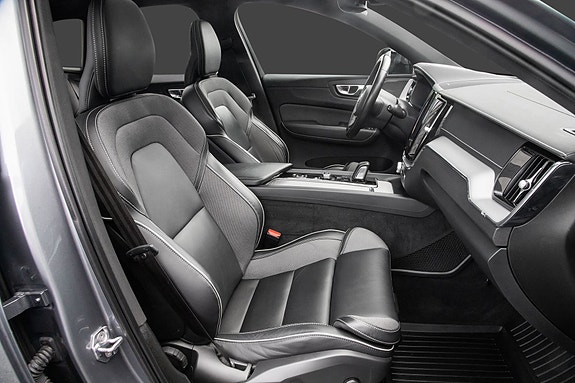 Volvo XC60 21 of 30