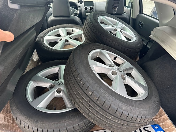 Nissan Qashqai 14 of 14