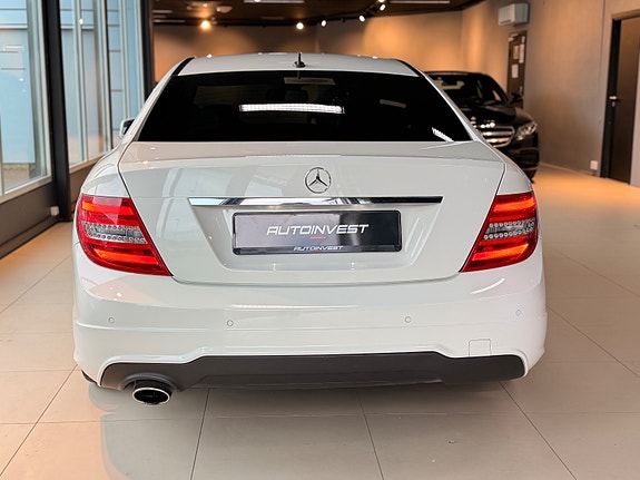 Mercedes-Benz C180 9 of 29