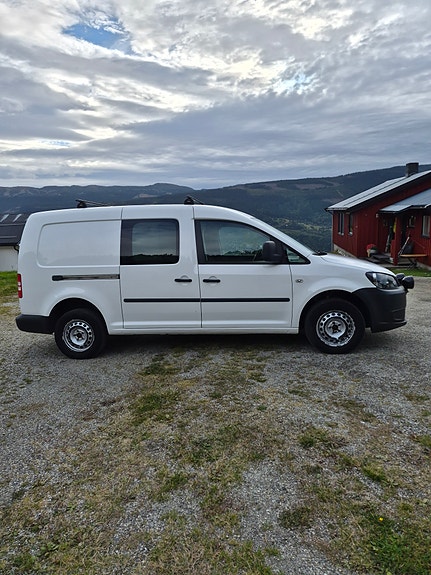 Volkswagen Caddy Maxi 11 of 12