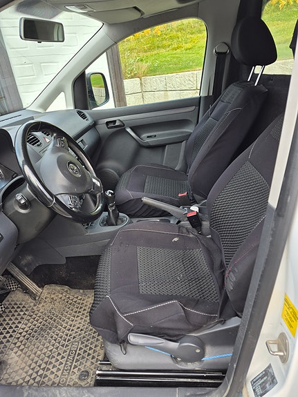 Volkswagen Caddy Maxi 5 of 12