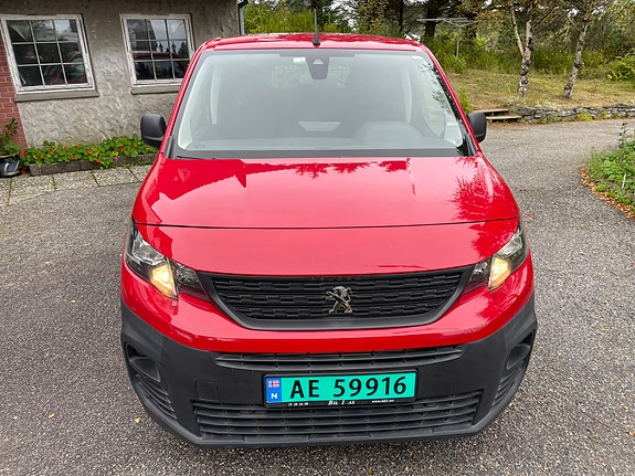 Peugeot Partner 2 of 9