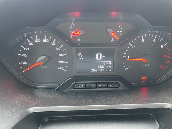Peugeot Partner 9 of 9