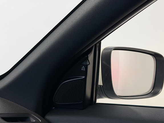 Volvo XC60 30 of 30