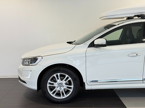 Volvo XC60 3 of 30