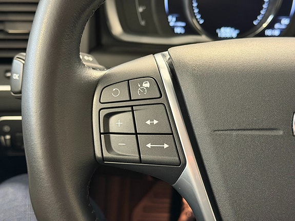 Volvo XC60 24 of 30