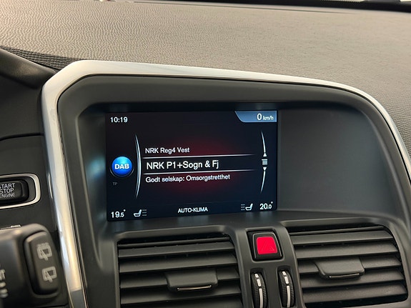 Volvo XC60 26 of 30