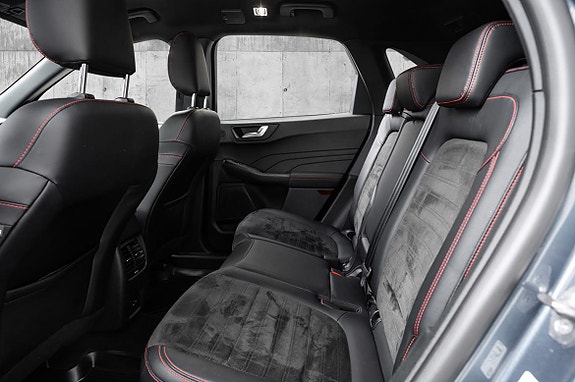 Ford Kuga 16 of 24