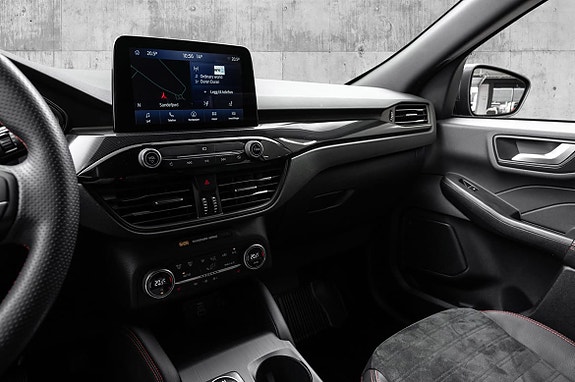 Ford Kuga 12 of 24
