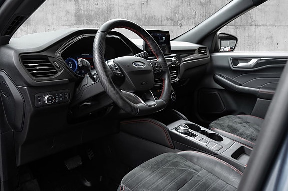 Ford Kuga 14 of 24