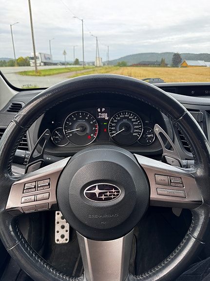 Subaru Legacy 9 of 9
