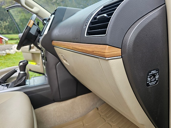 Toyota Land Cruiser 15 of 27