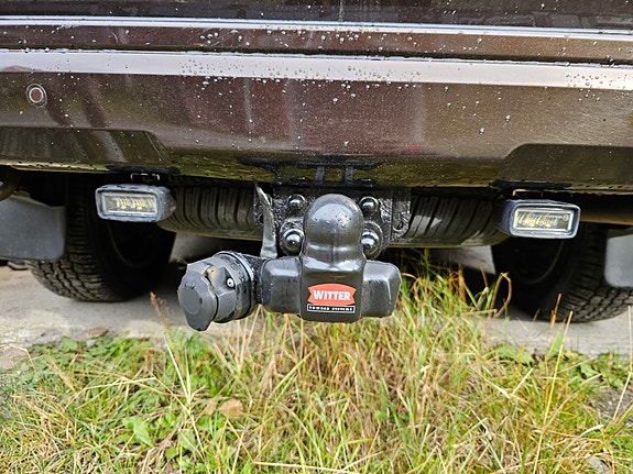 Toyota Land Cruiser 22 of 27