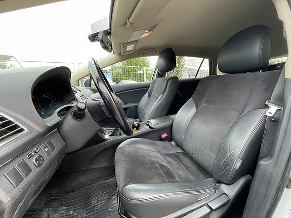 Toyota Avensis 10 of 25