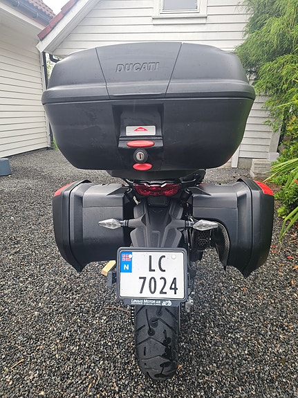 Ducati Multistrada V4S 5 of 14