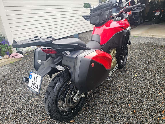 Ducati Multistrada V4S 3 of 14