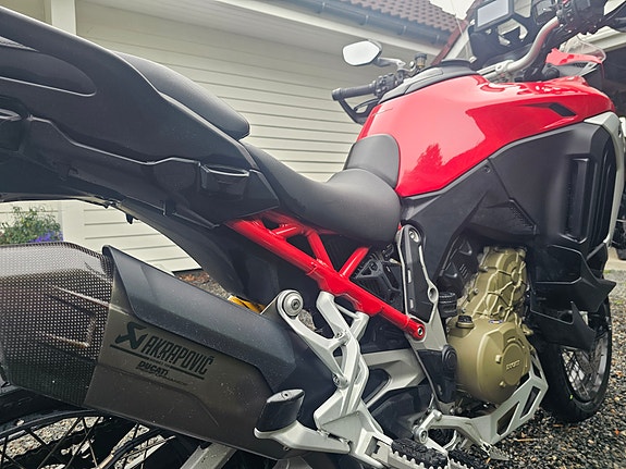 Ducati Multistrada V4S 10 of 14