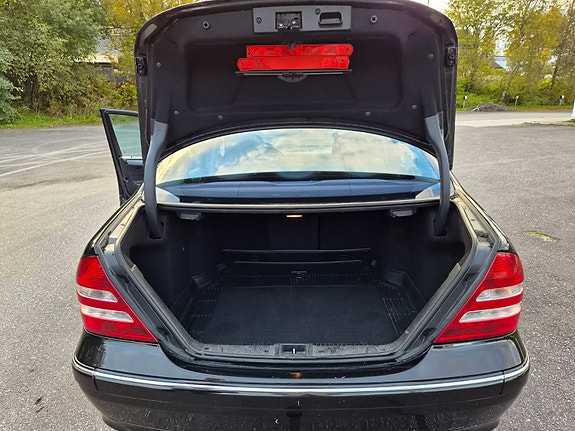 Mercedes-Benz C200 d 10 of 19