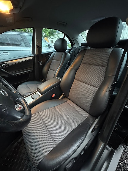 Mercedes-Benz C200 d 13 of 19