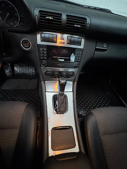 Mercedes-Benz C200 d 16 of 19