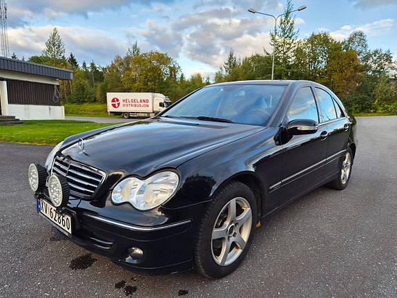 Mercedes-Benz C200 d 3 of 19