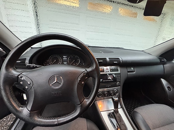 Mercedes-Benz C200 d 11 of 19