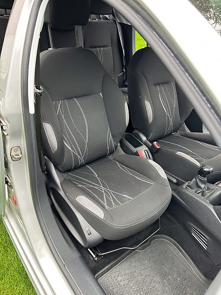 Peugeot 208 16 of 16