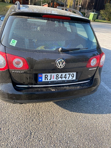Volkswagen Passat 5 of 8