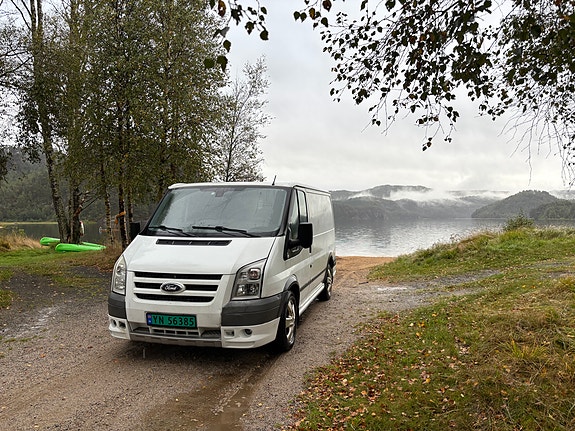Ford Transit 2 of 5