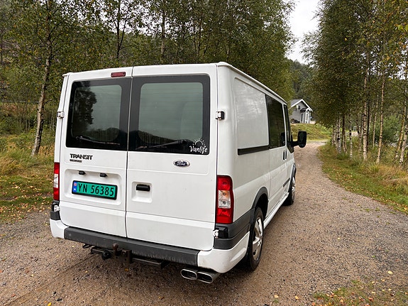 Ford Transit 3 of 5