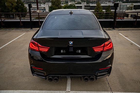 BMW M4 6 of 30