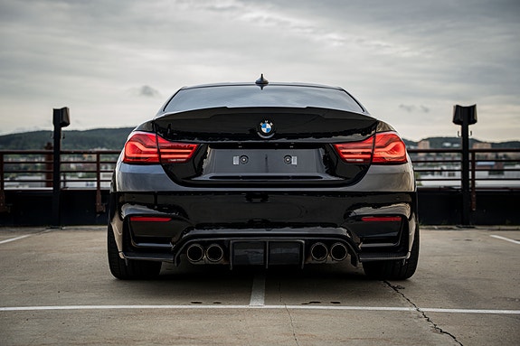 BMW M4 8 of 30