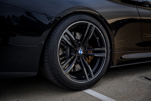 BMW M4 25 of 30