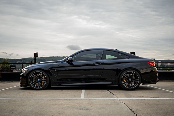 BMW M4 5 of 30