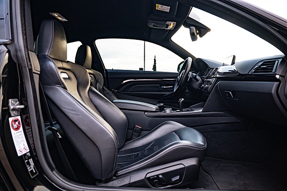 BMW M4 28 of 30