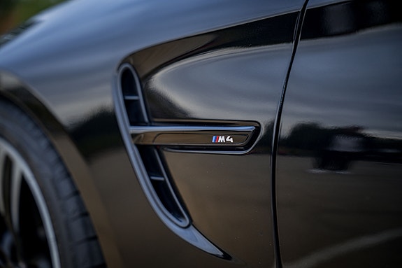 BMW M4 15 of 30