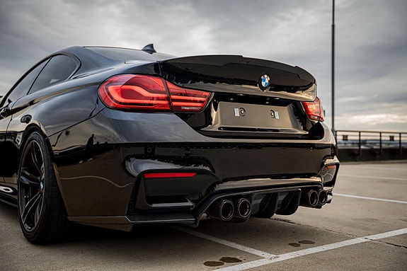 BMW M4 7 of 30