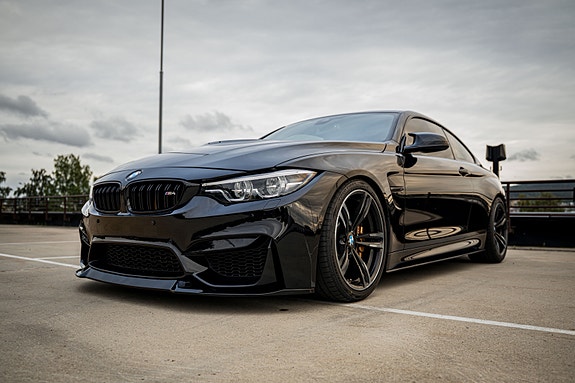 BMW M4 2 of 30