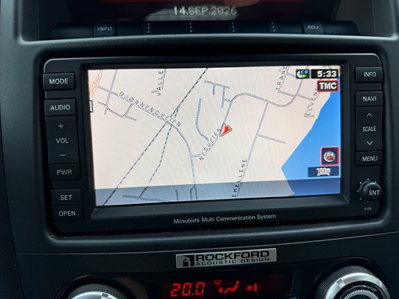 Mitsubishi Pajero 23 of 27