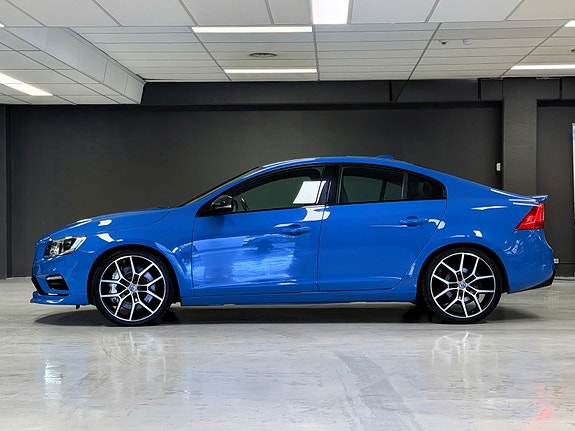 Volvo S60 7 of 30