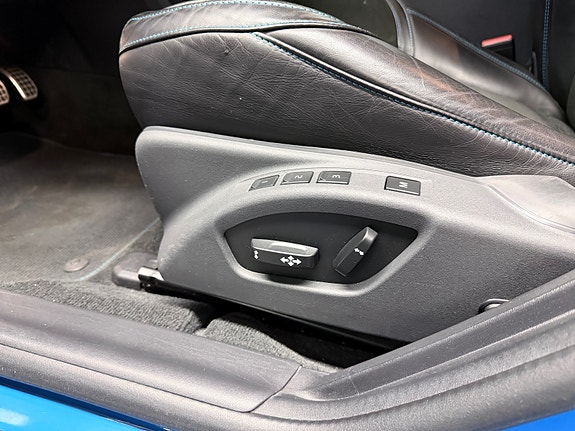 Volvo S60 26 of 30