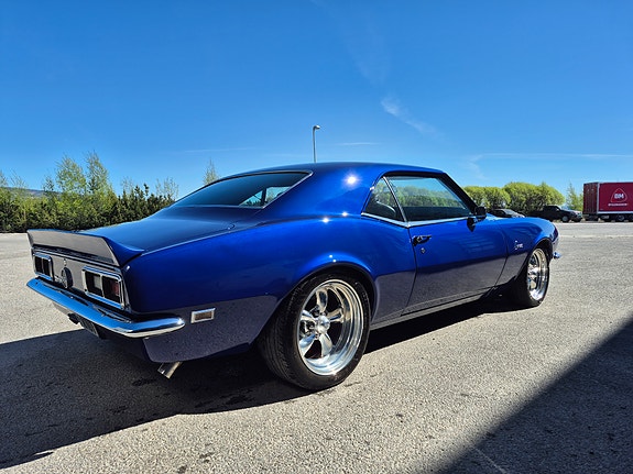 Chevrolet Camaro 12 of 30
