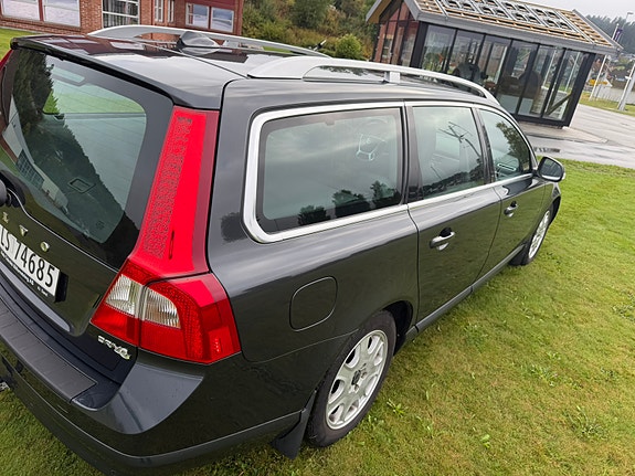 Volvo V70 15 of 24