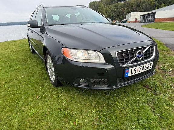 Volvo V70 6 of 24