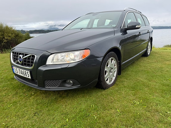 Volvo V70 9 of 24