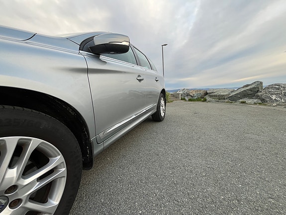 Volvo XC60 12 of 15