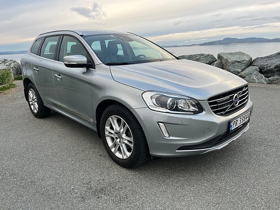Volvo XC60 15 of 15