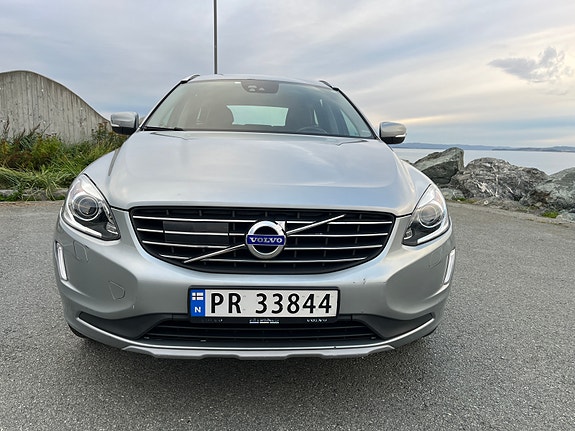 Volvo XC60 14 of 15