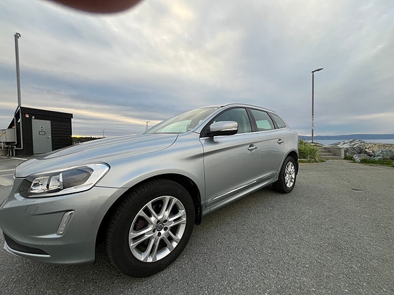 Volvo XC60 13 of 15